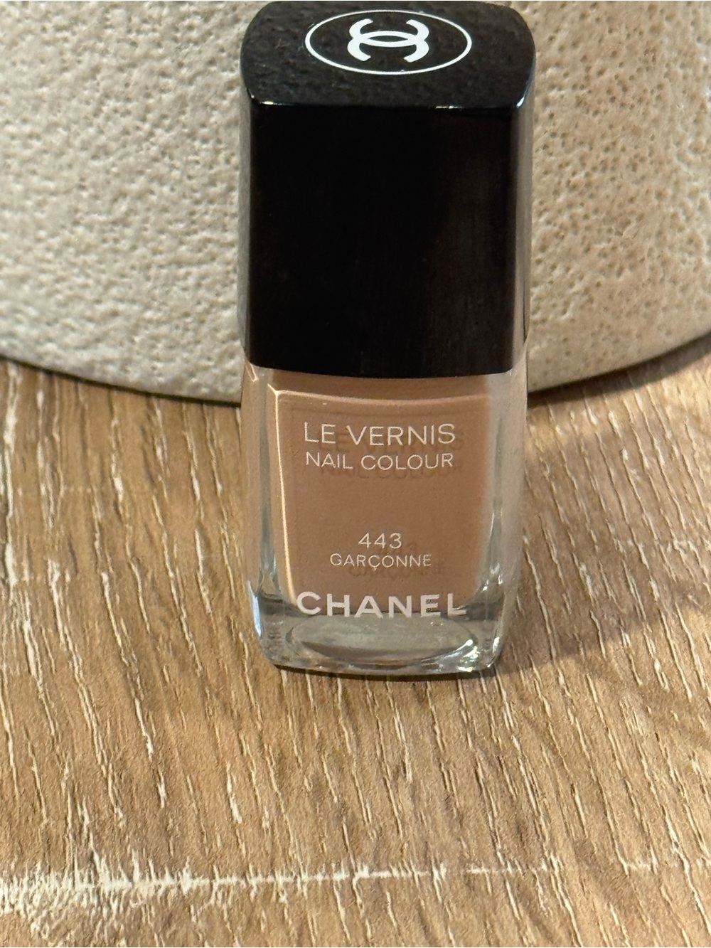 CHANEL Le Vernis 443 Garçonne Nude Beige Nail Polish